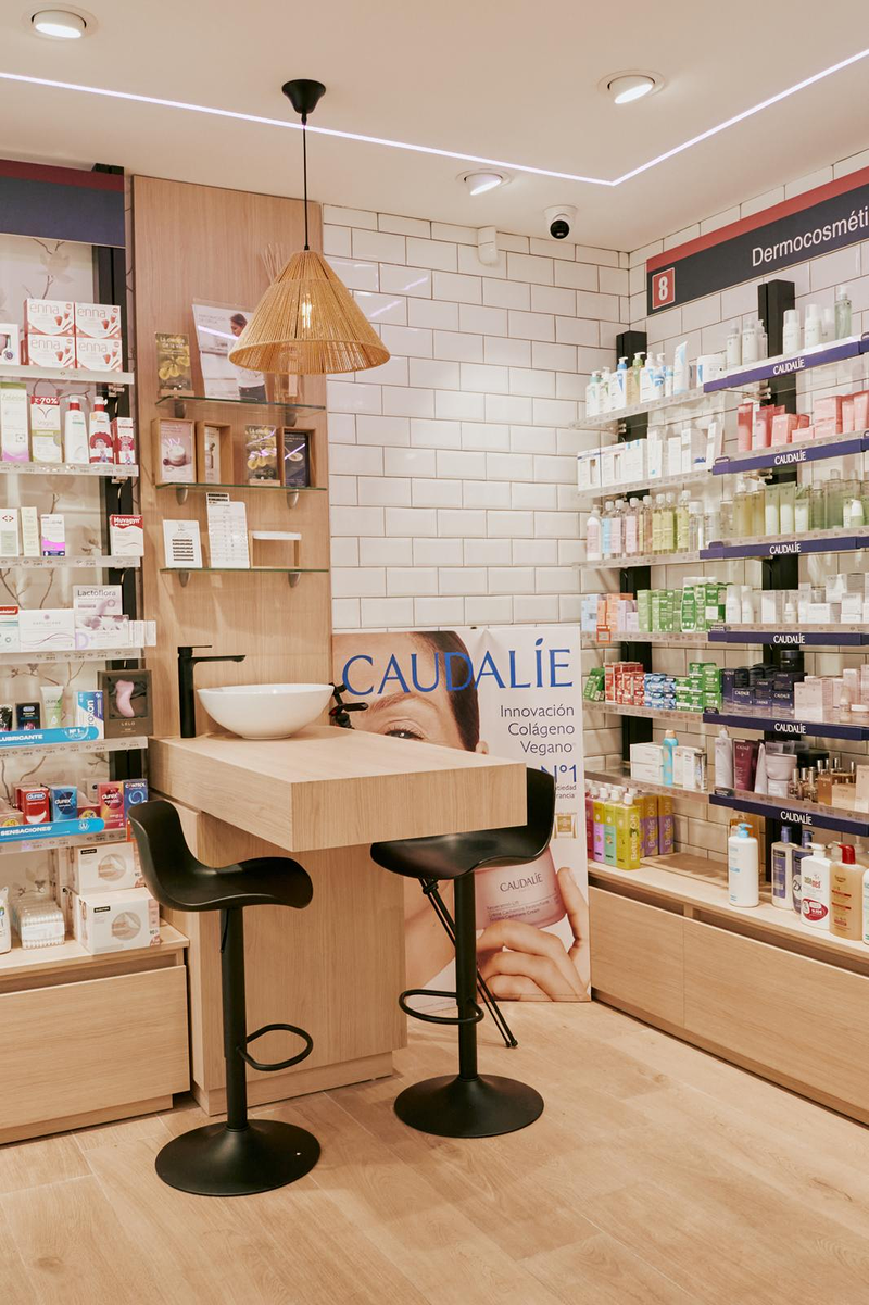 Farmacia del Metro 4