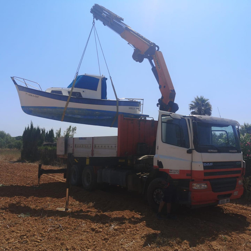 Transportes Y Gr&uacute;as M.Tocino 4