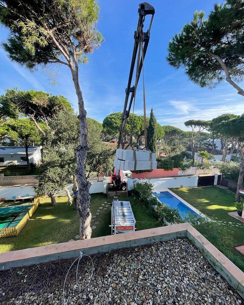 Transportes Y Gr&uacute;as M.Tocino 3