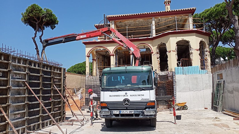 Transportes Y Gr&uacute;as M.Tocino Chiclana de la Frontera