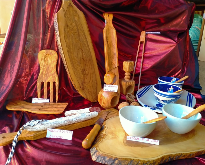 Ca Na Mel Ceramics Shop 11