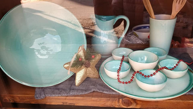 Ca Na Mel Ceramics Shop 9