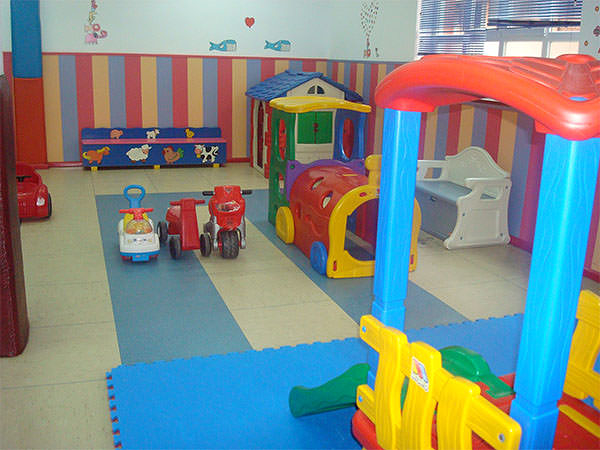 Guarder&iacute;a Las Rosas GUARDERIAS INFANTILES