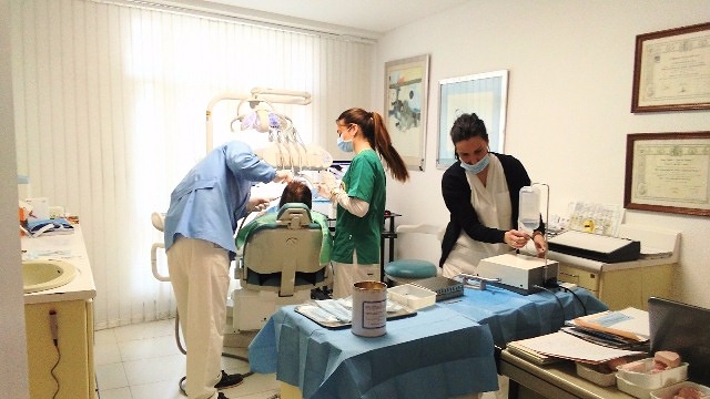 Cl&iacute;nica Dental Francisco Calatayud Prieto 8