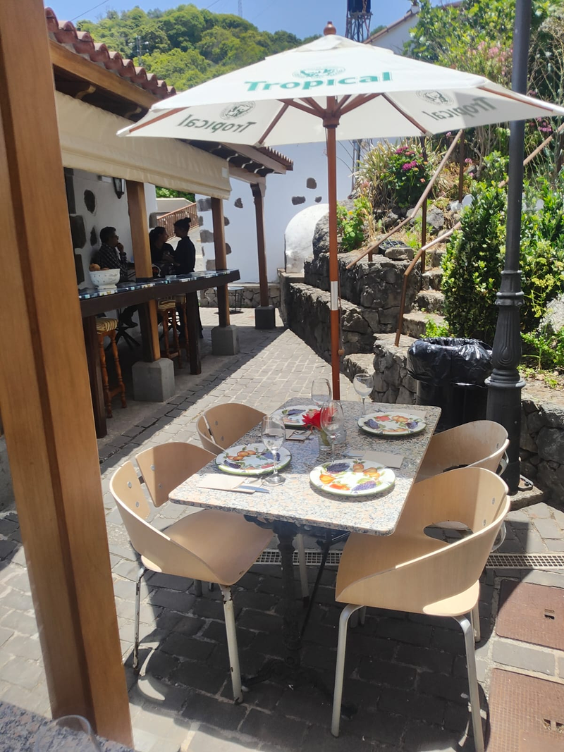 Bochinche La Casta&ntilde;a BARES CON TERRAZA