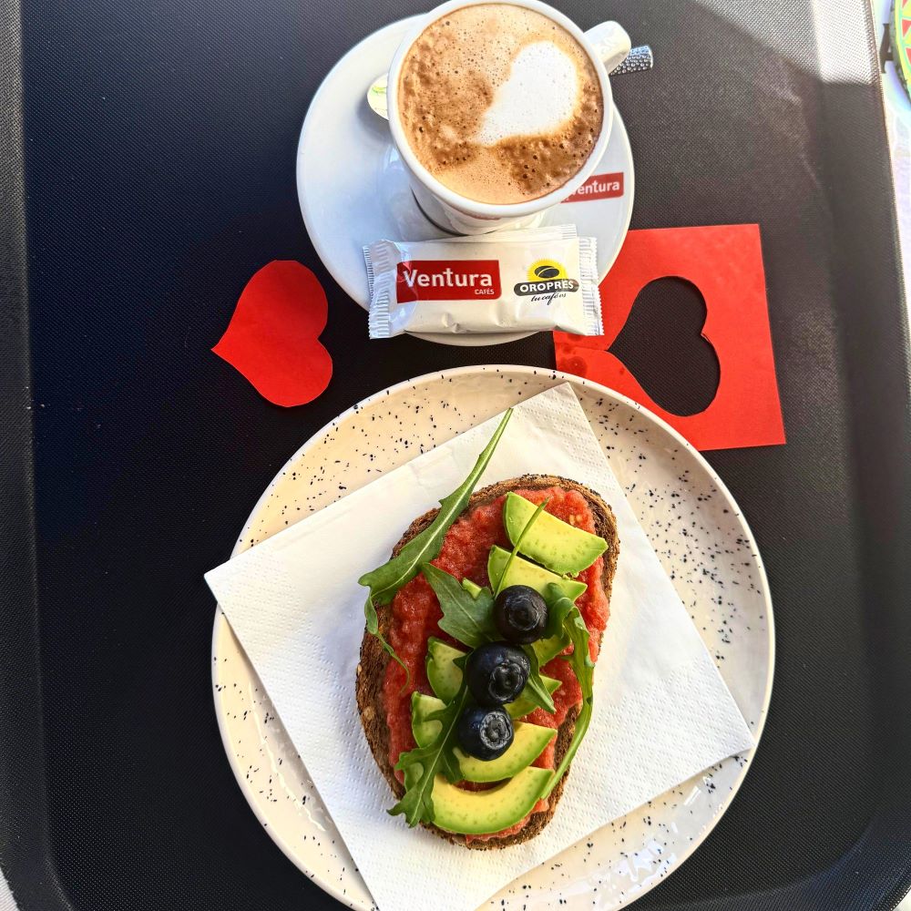 Caf&eacute; Bar & Snacks Budding Bloom 5