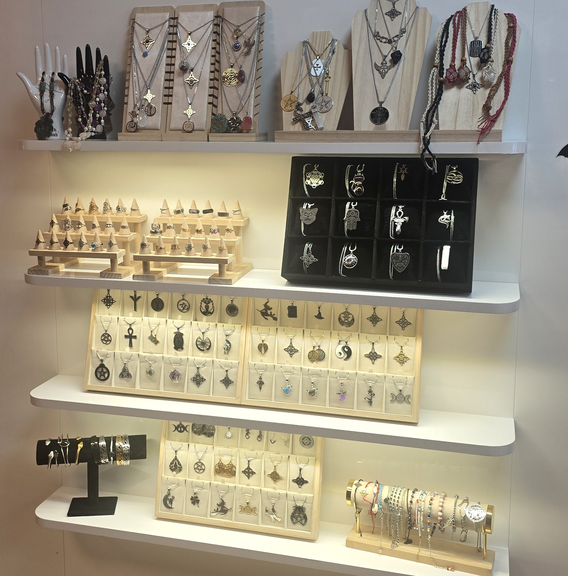 El mundo mágico de diosa luna 12