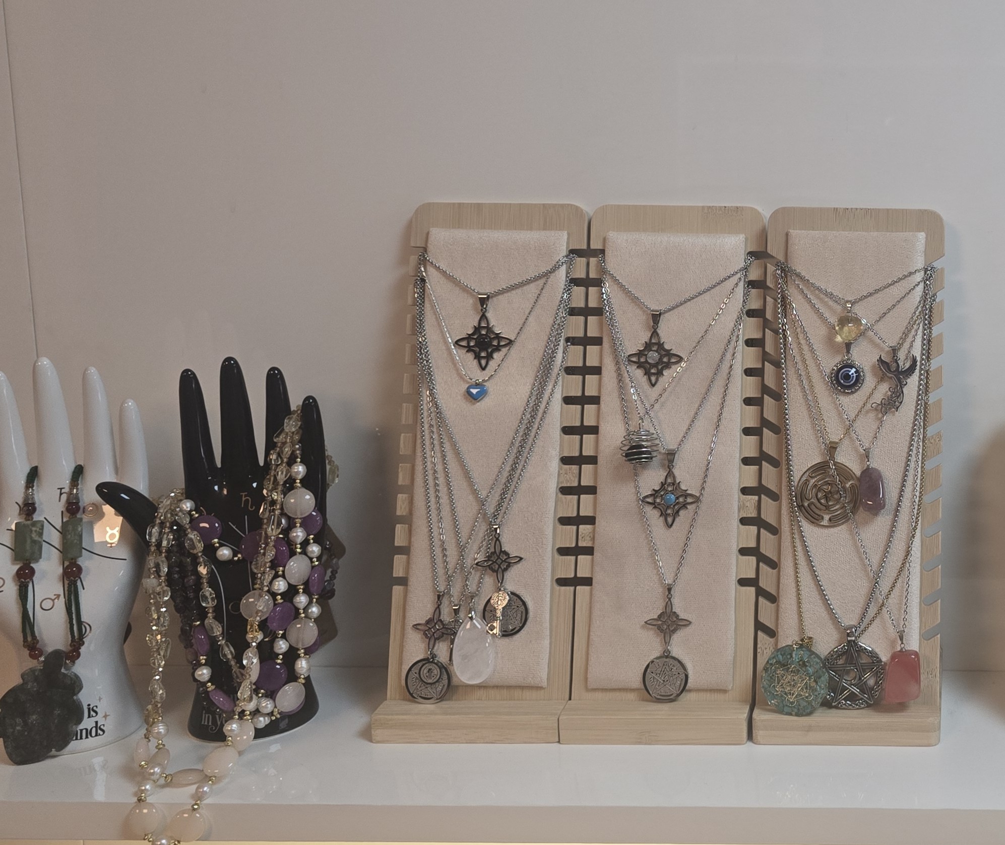 El mundo mágico de diosa luna 13