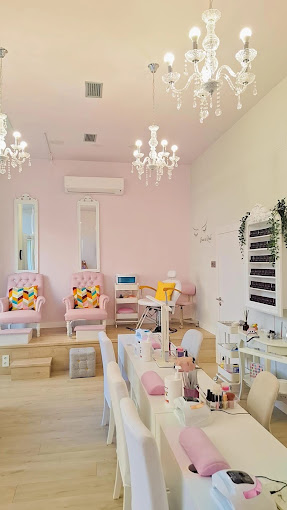 Marbella Nails