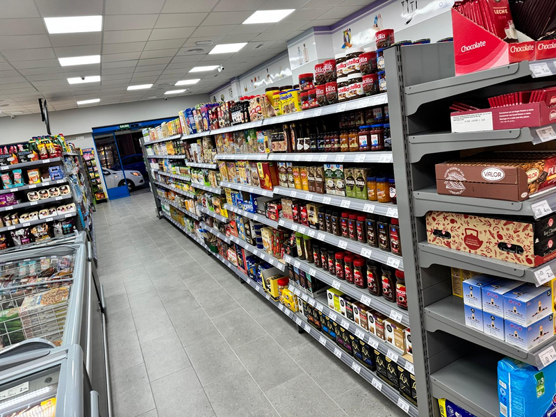 Dicost Montserrat 16