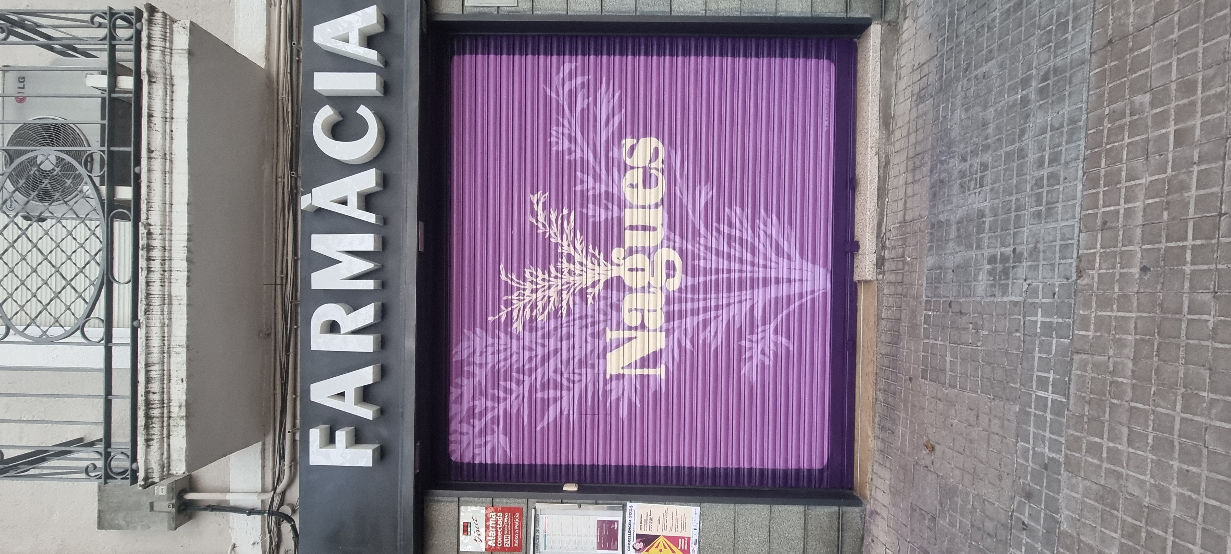 TRAZO URBANO &ndash; Graffiti Persianas - Parkings &ndash; Logos &ndash; Grafiti Profesional &ndash; Murales 19