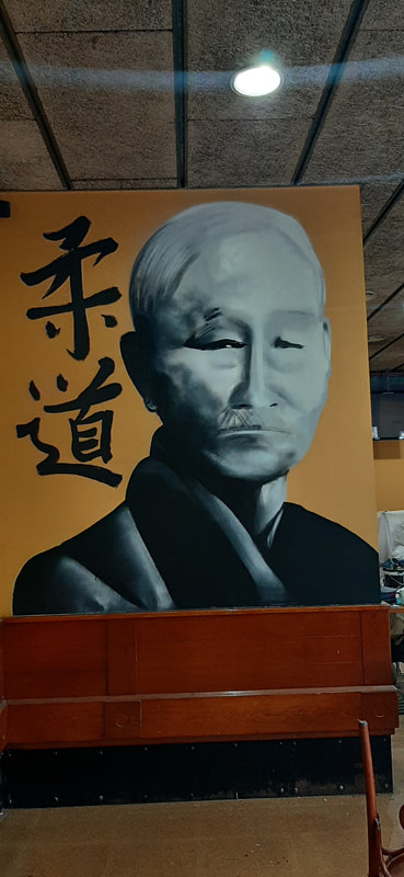 TRAZO URBANO &ndash; Graffiti Persianas - Parkings &ndash; Logos &ndash; Grafiti Profesional &ndash; Murales 15