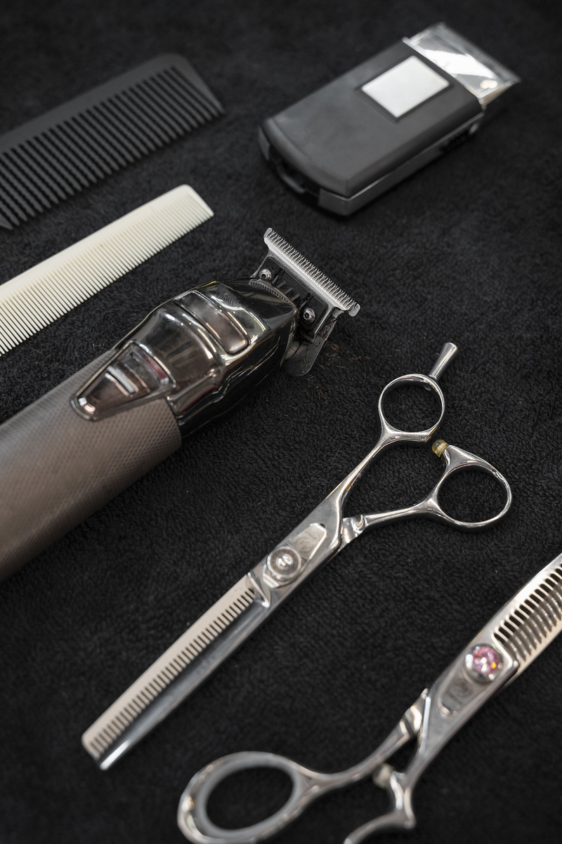 Degli Barber Shop PELUQUERIAS DE CABALLEROS