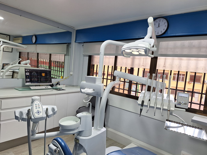 Ortho-Implant-Dent 10