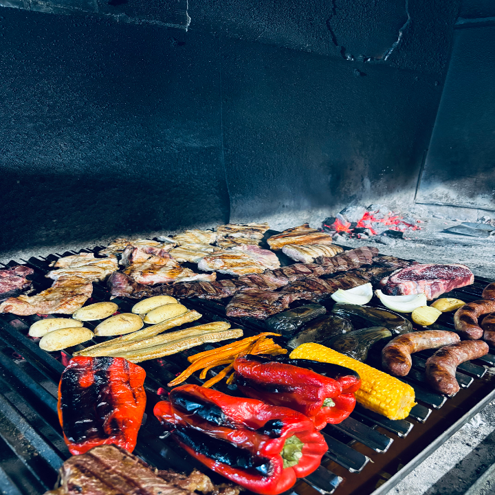 Tu Lugar Brasas y Tapas 31