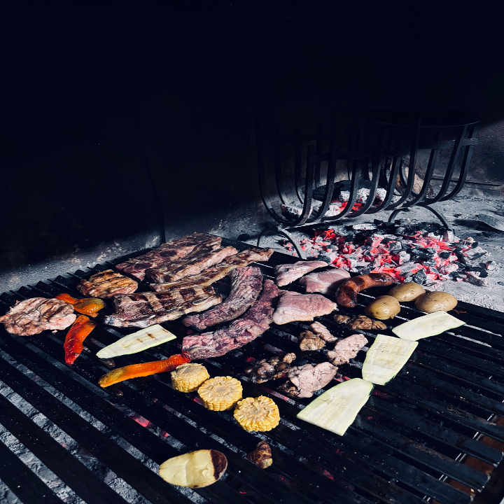 Tu Lugar Brasas y Tapas 9