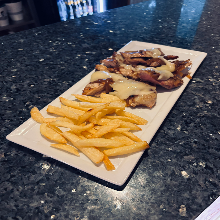 Tu Lugar Brasas y Tapas 16