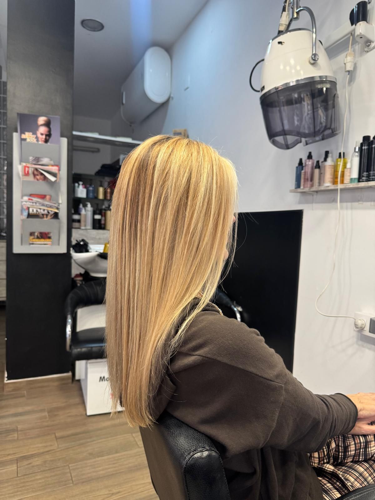 Imagen de Peluquería y Estética Blessing Calella