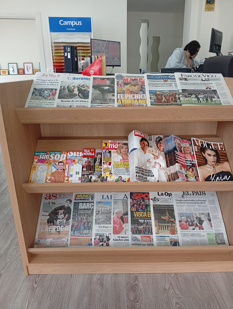 Librer&iacute;a Ris&oacute;n 8