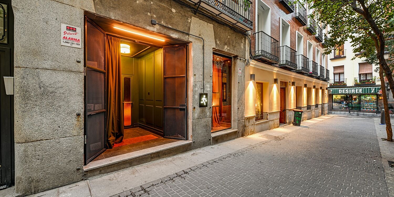 Fat Cats Cocktail House 9