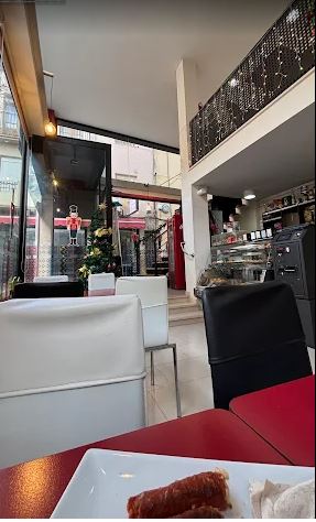 Columbia Caf&eacute; 12