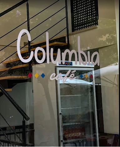 Columbia Caf&eacute; 10
