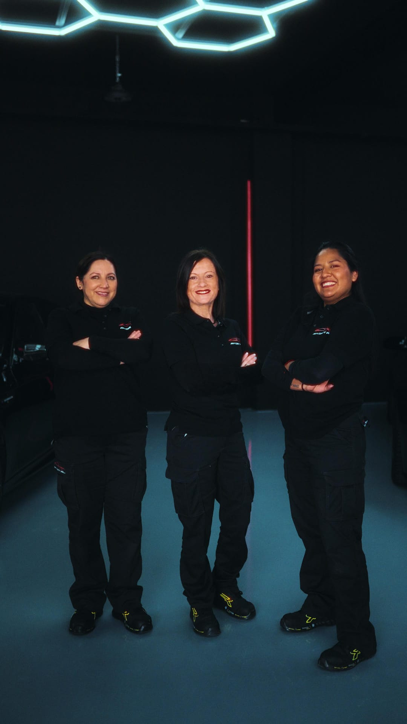 AM Detail Center LAVADO DE VEHICULO: EMPRESAS