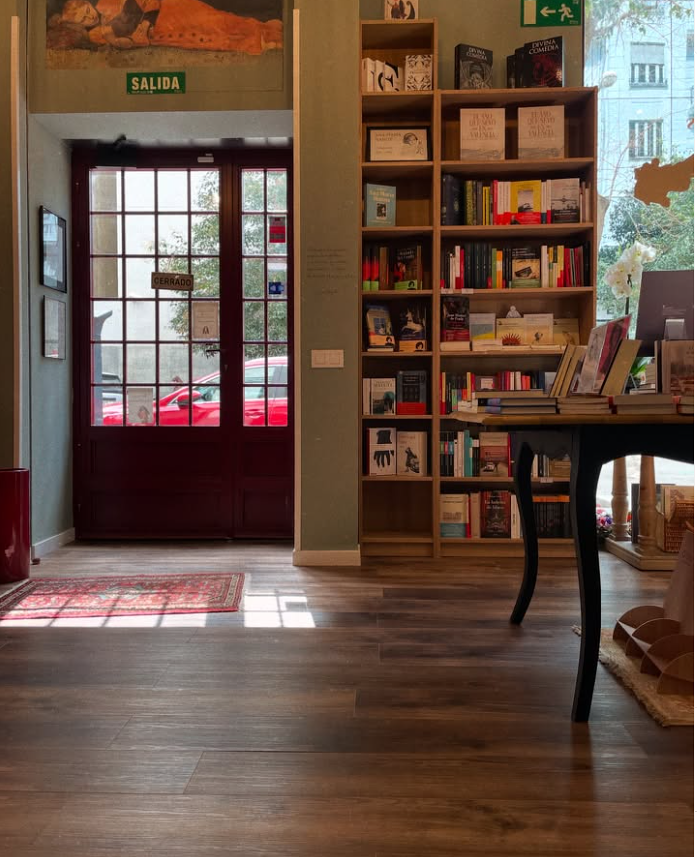 Librer&iacute;a Celama 2