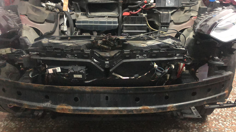 Autogaraje №1 Tesla Service 41