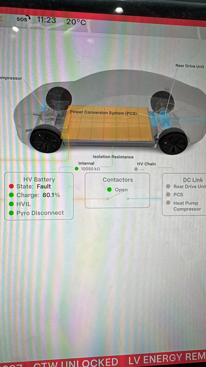 Autogaraje №1 Tesla Service 8