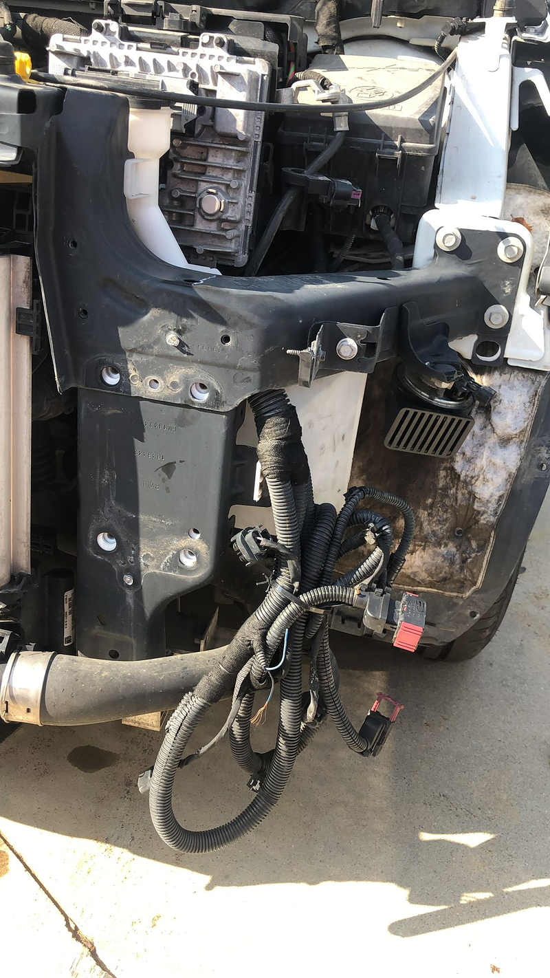 Autogaraje №1 Tesla Service 48