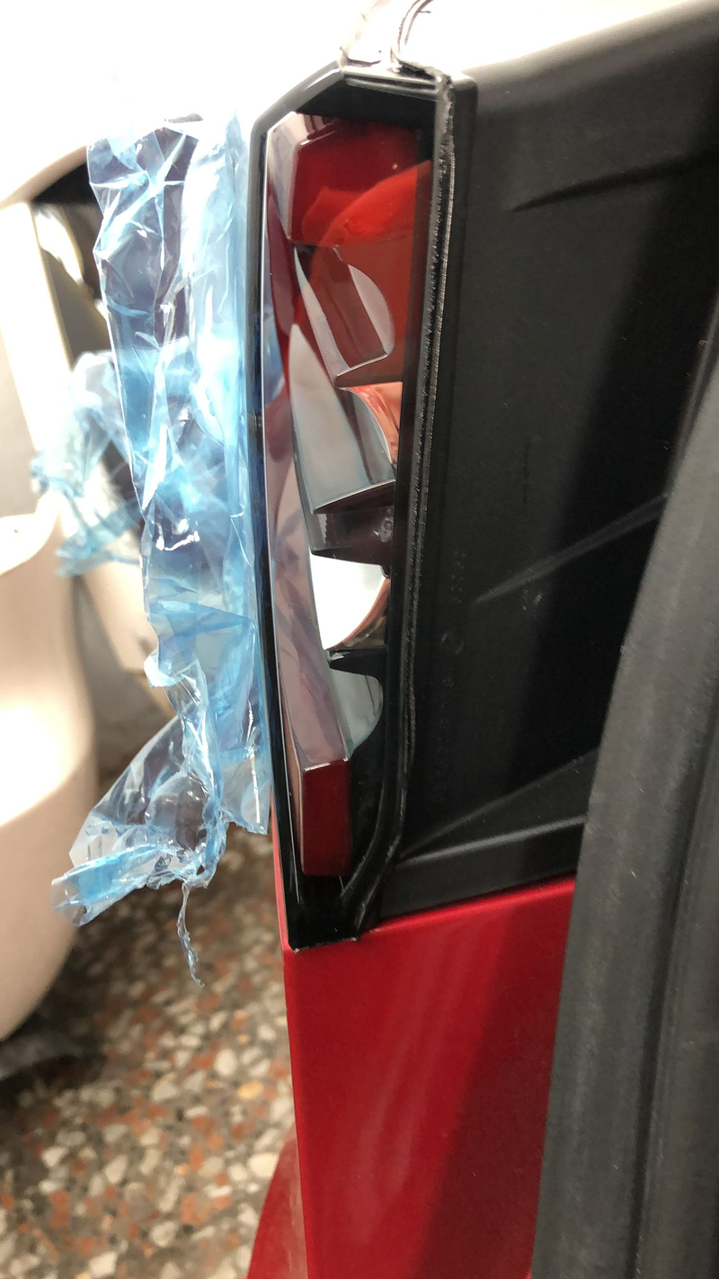 Autogaraje №1 Tesla Service 31