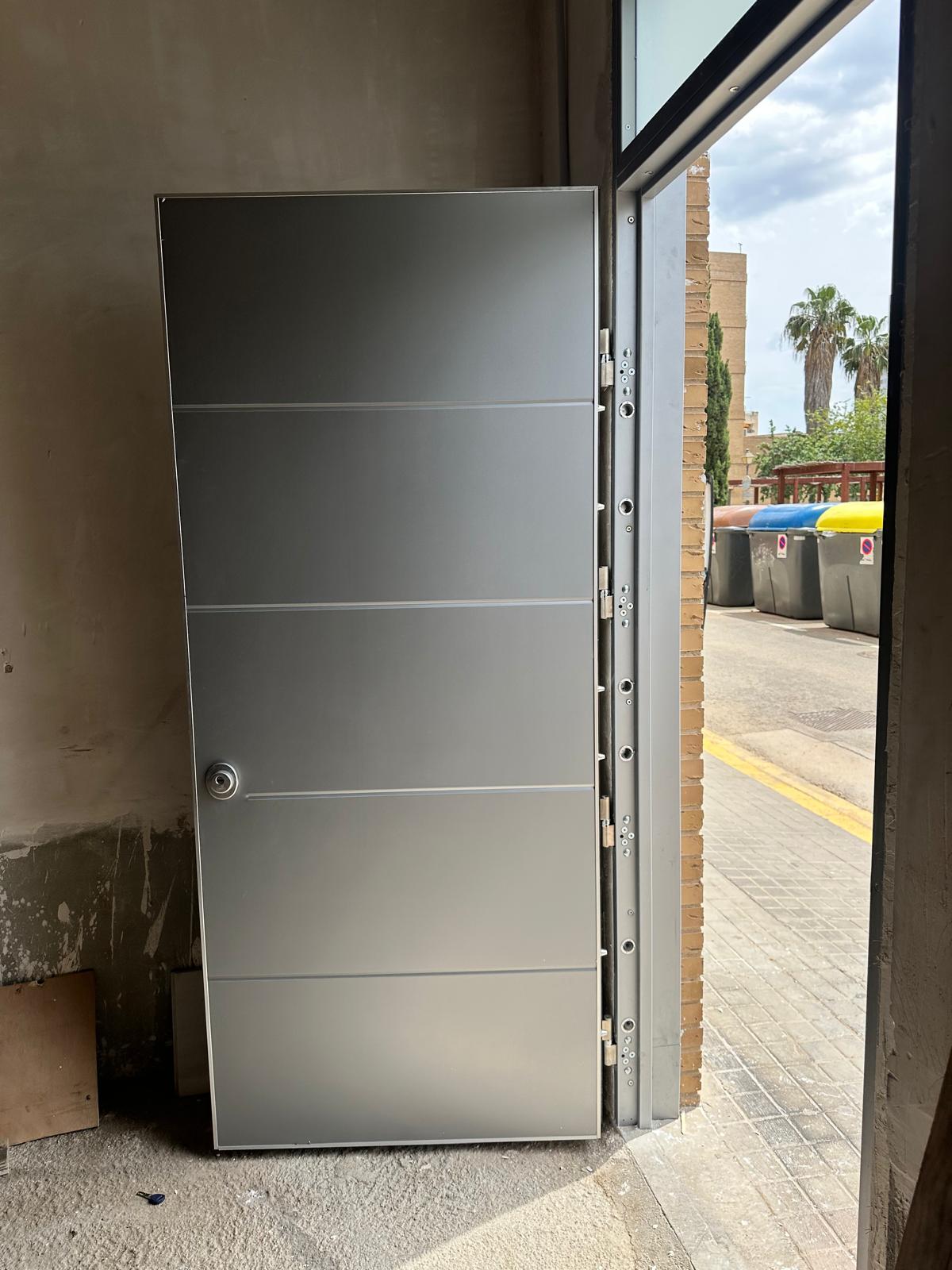 Lock & Security 6