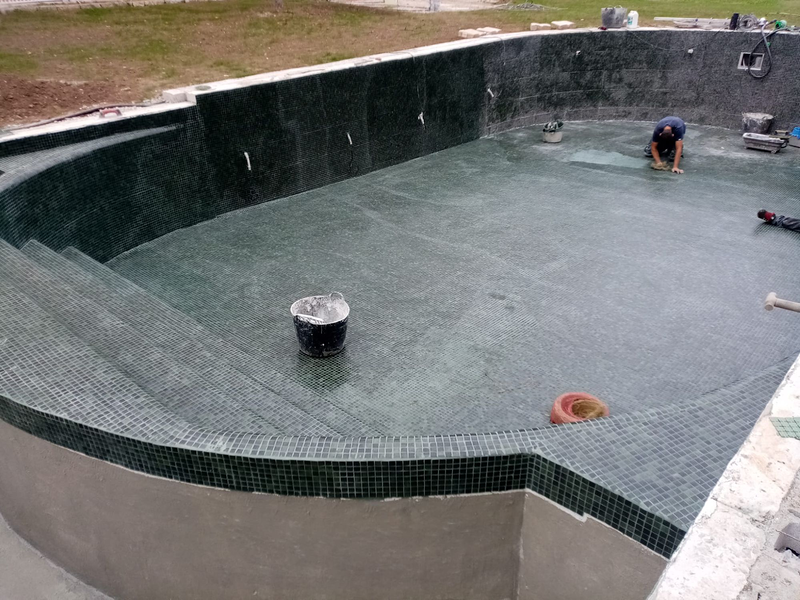 Piscinas Catalin y V&iacute;ctor 18