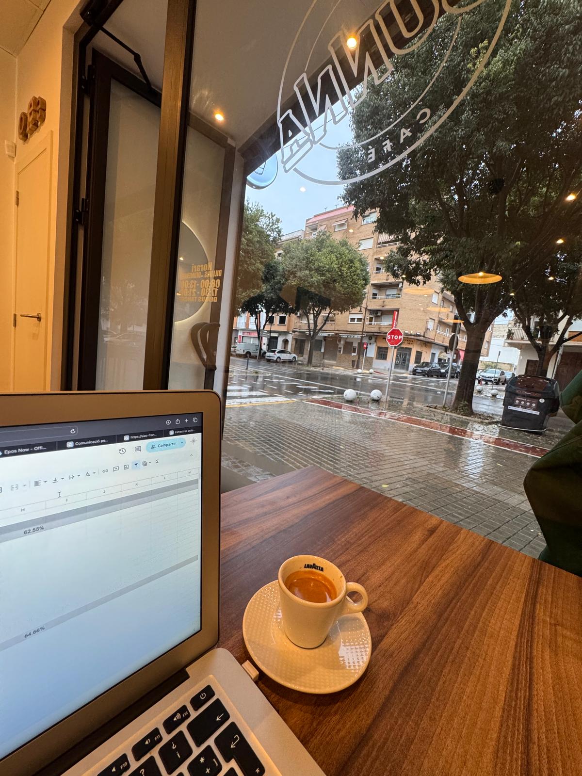 Cafeter&iacute;a BUNNA CAF&Eacute; 4