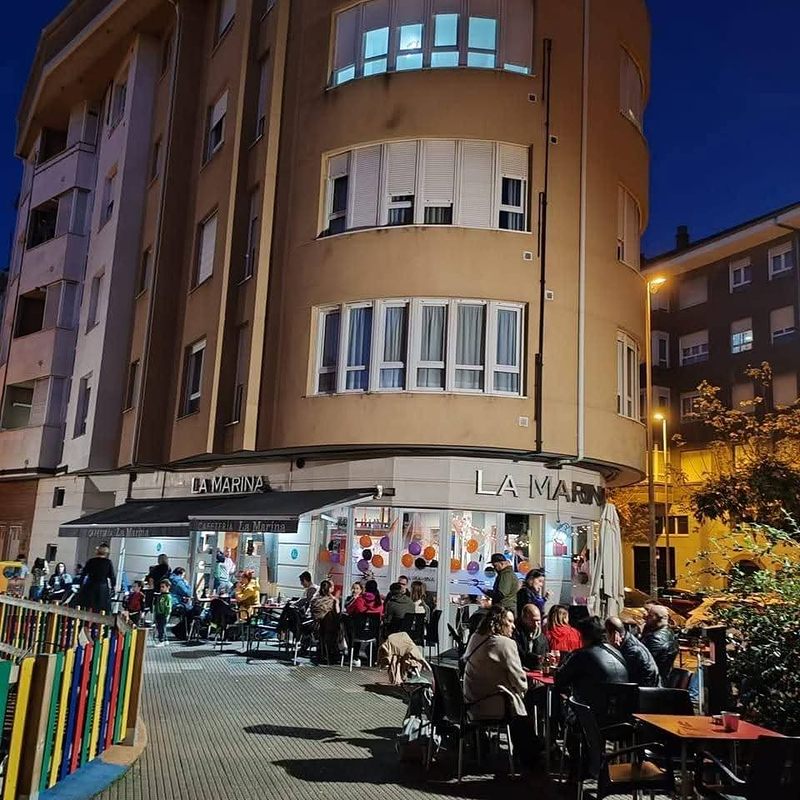 Cafetería La Marina 5