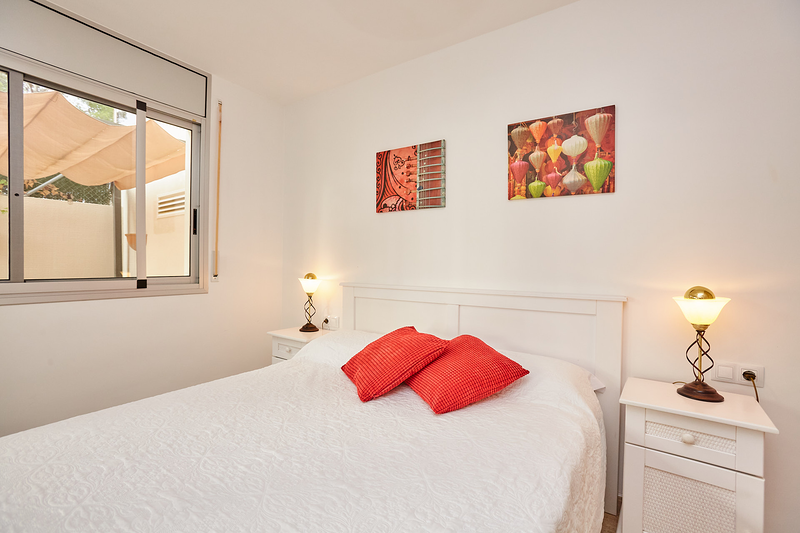 Paraíso en Cala Llobeta APARTAMENTOS TURISTICOS Y CASAS DE VACACIONES: ALQUILER