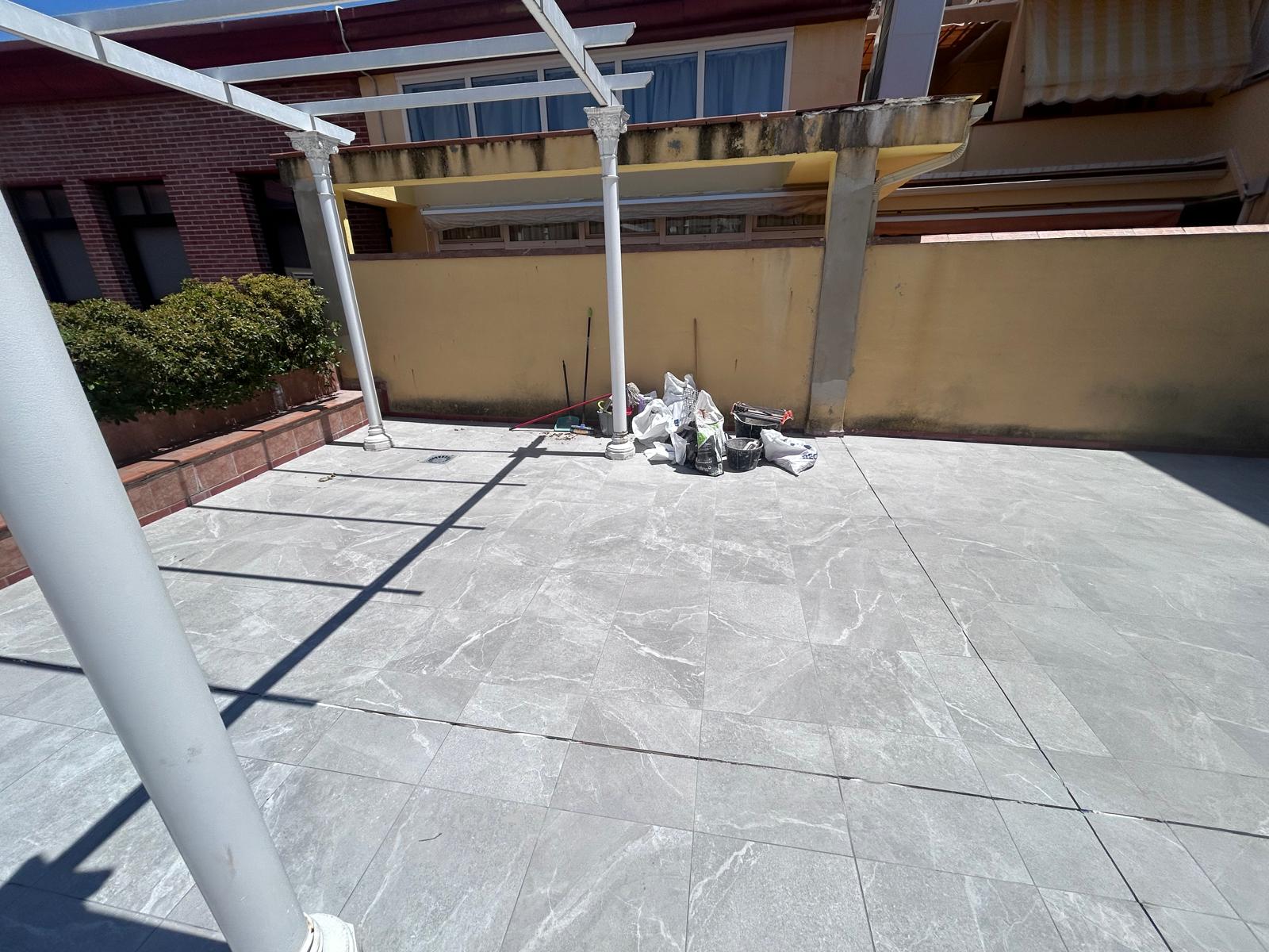 Idealiart & Construction 38