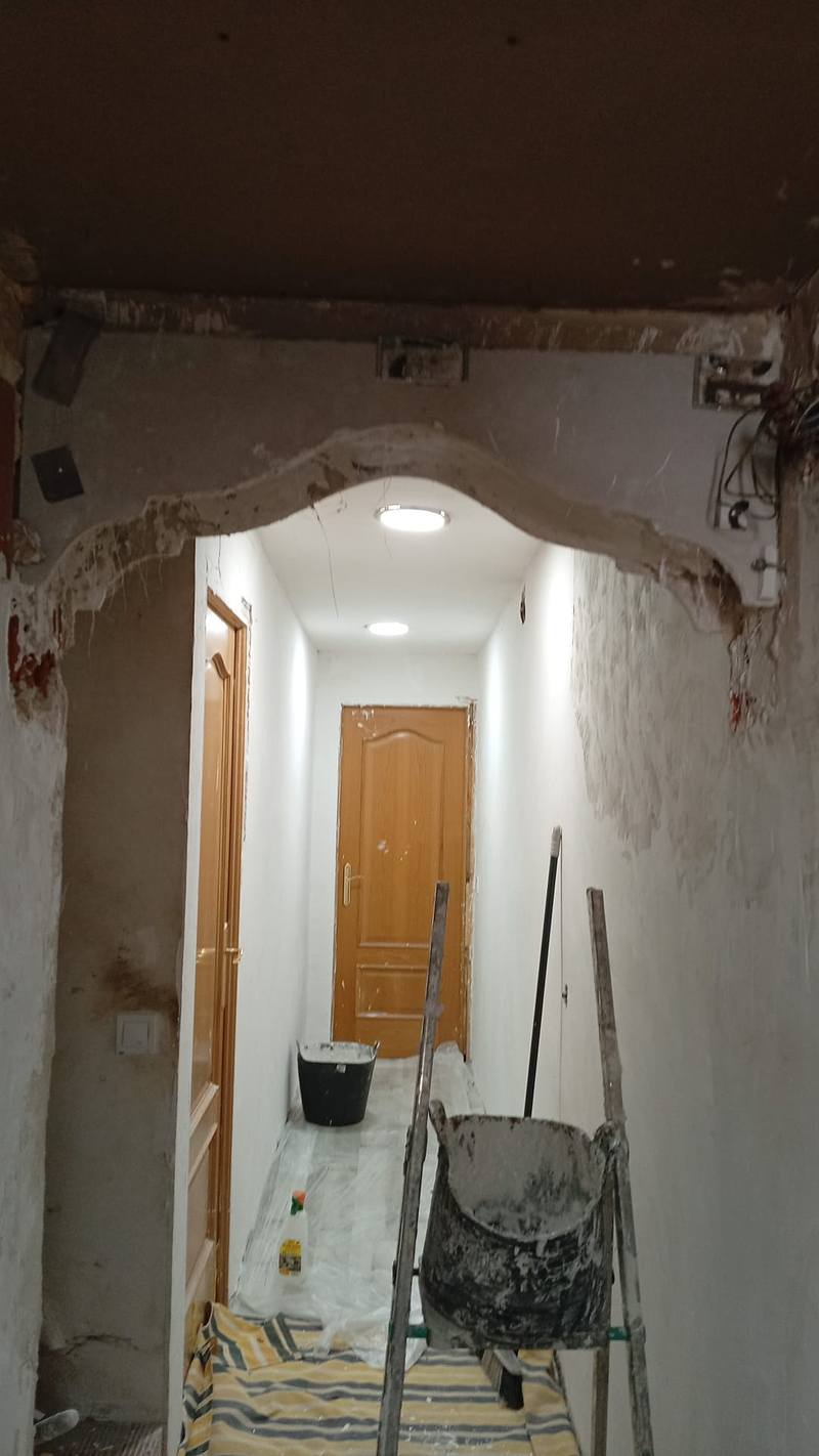Construcciones y Reformas C & C 7