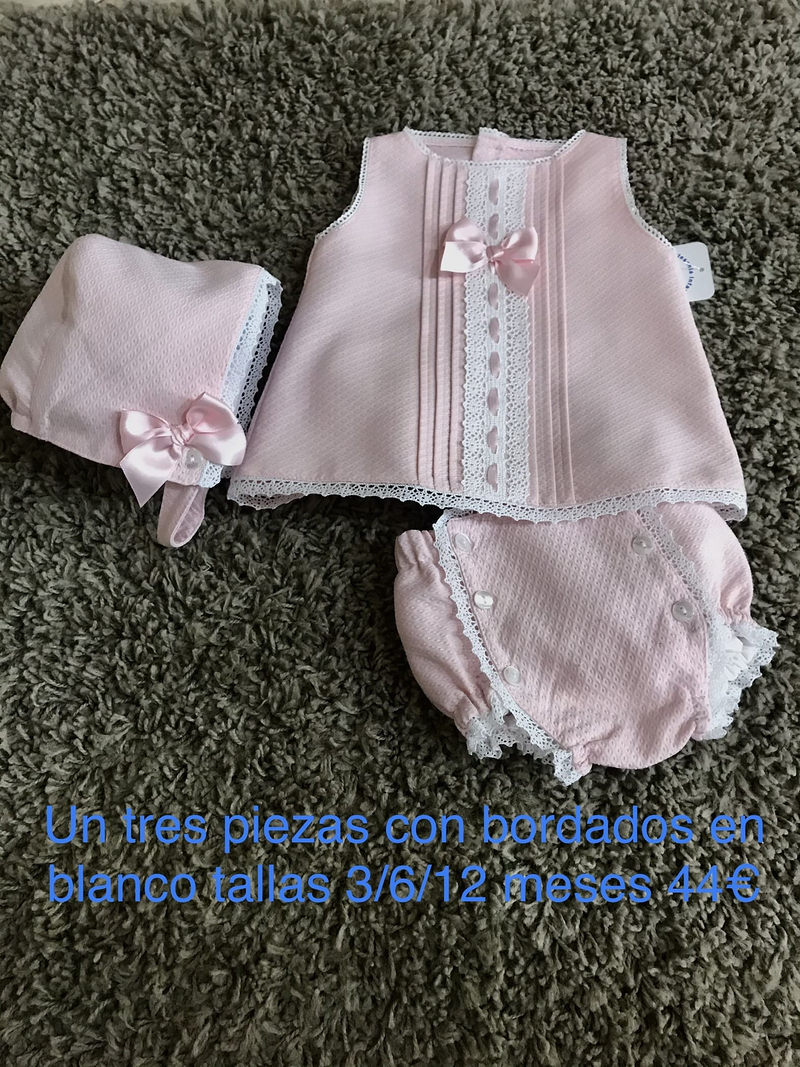 Florister&iacute;a y Complementos Azucena 19