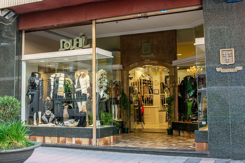 Doueil TIENDAS DE ROPA DE SEÑORA Y CABALLERO