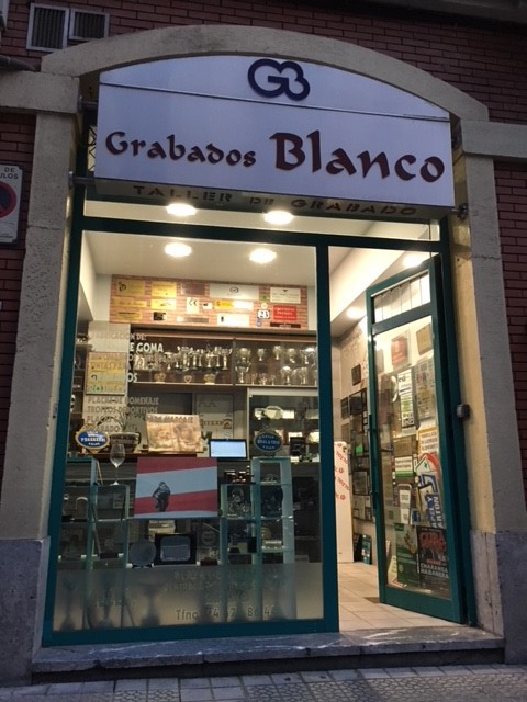 Grabados Blanco GRABADOS