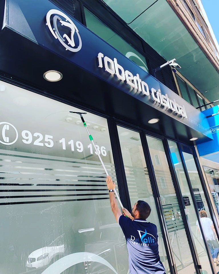 Limpiezas Del Valls S.L. 17