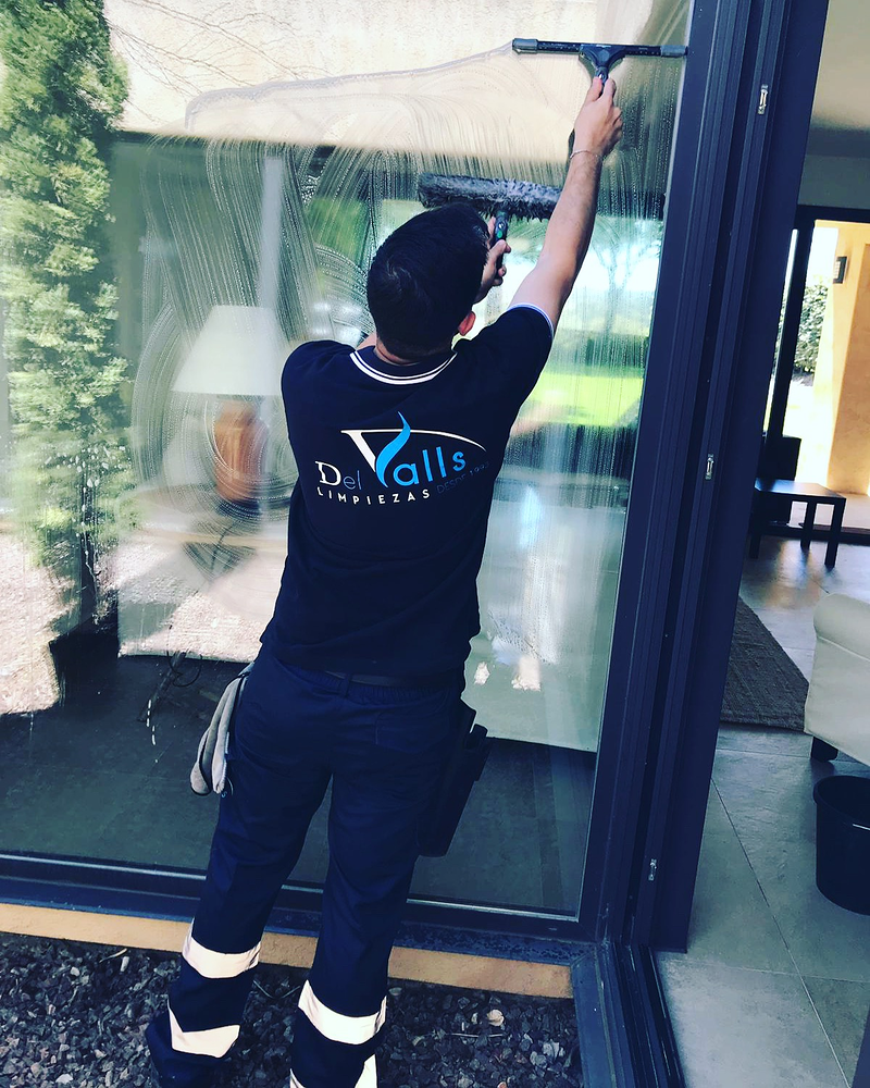 Limpiezas Del Valls S.L. 13