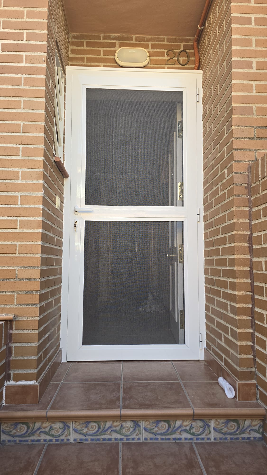 Carpinter&iacute;a De Aluminio Alumiarte S.l. 7