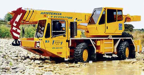 Gr&uacute;as Tadi Asistencia en Viaje GRUAS PARA VEHICULOS