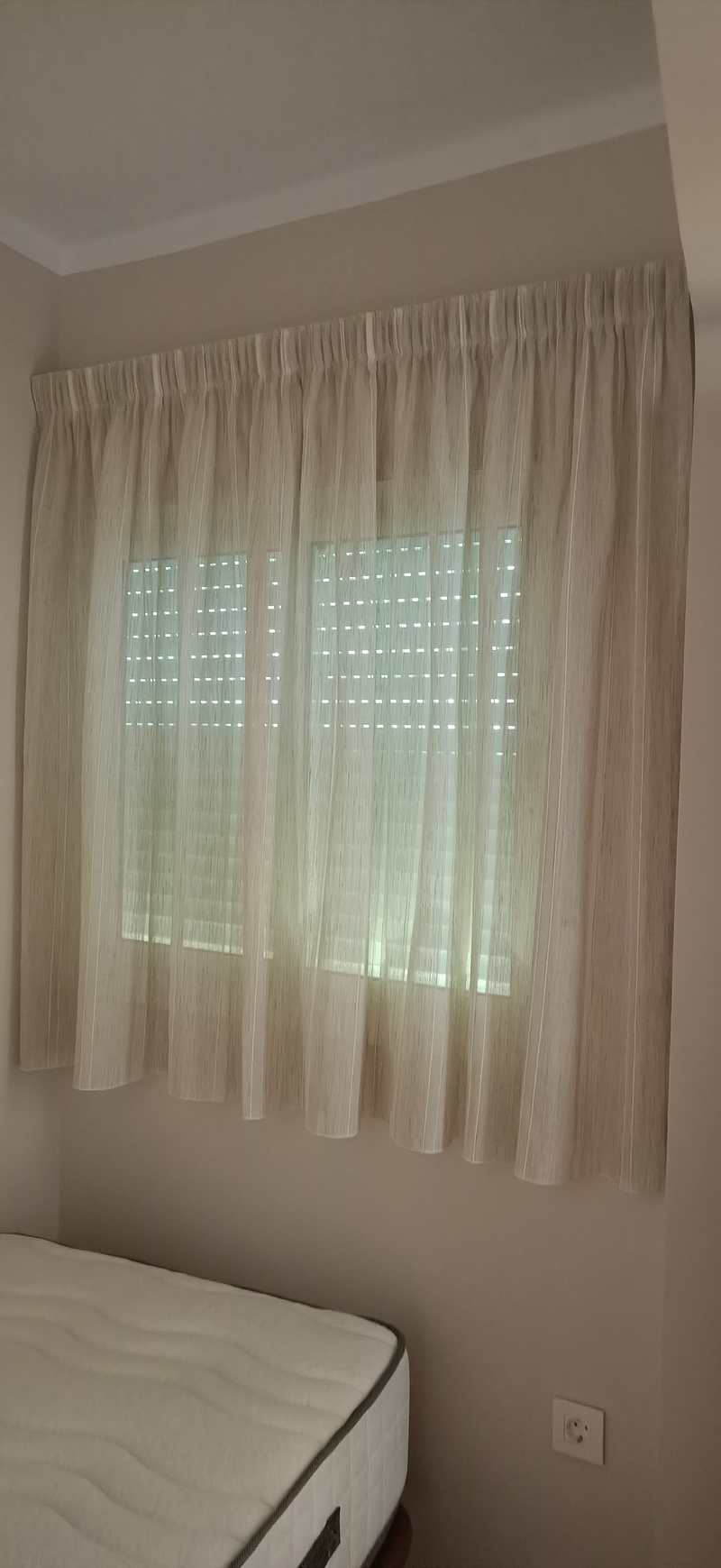 Cortinas Lupion 28