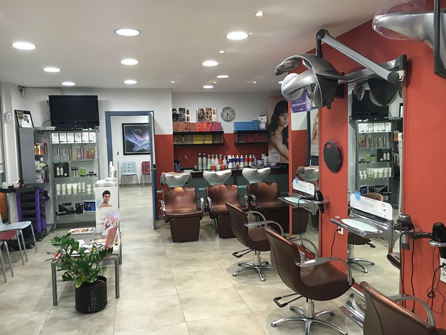 Nicol&aacute;s E Israel Peluqueros 4