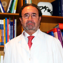 Cenderlaser: Clínica Y Centro De Láser Dermatológico MEDICOS ESPECIALISTAS DERMATOLOGIA MEDICO-QUIRURGICA Y VENEREOLOGIA Cenderlaser: Clínica Y Centro De Láser Dermatológico MEDICOS ESPECIALISTAS DERMATOLOGIA MEDICO-QUIRURGICA Y VENEREOLOGIA