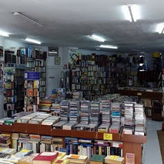 Librería Follas Vellas 4 Librería Follas Vellas 4